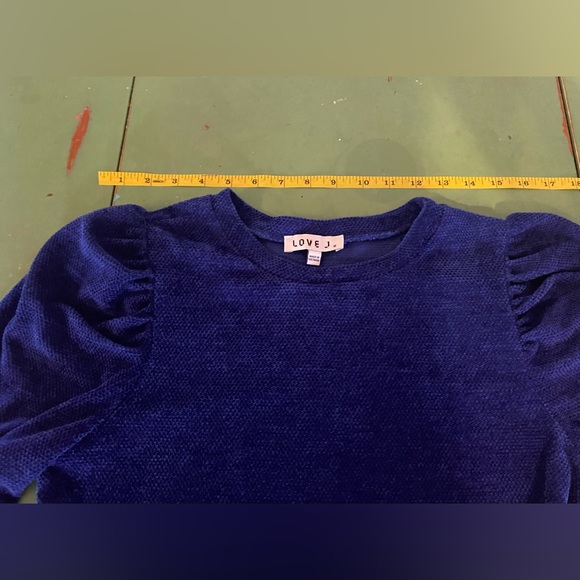 LOVE J Top Puffed Sleeve Gorgeous Royal Blue Slim Fit. 3/4 Sleeve Sweater Size M - Picture 2 of 8